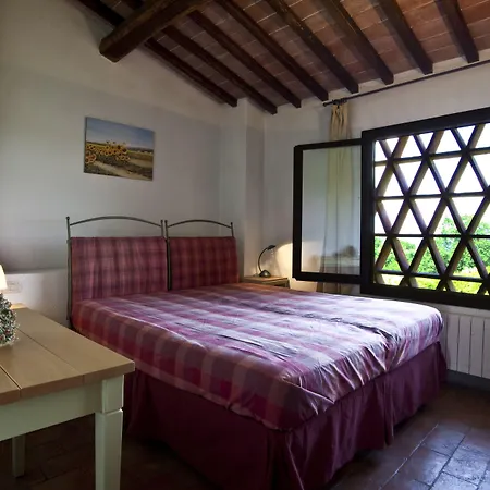 Podere Il Pino Country house