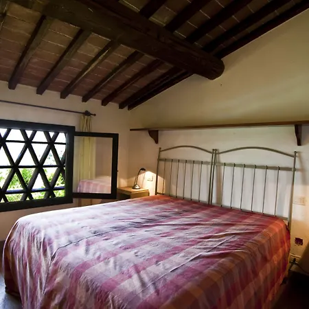 Country house Podere Il Pino Poggibonsi