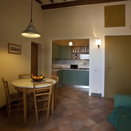 Country house Podere Il Pino *