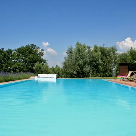 Podere Il Pino Country house *