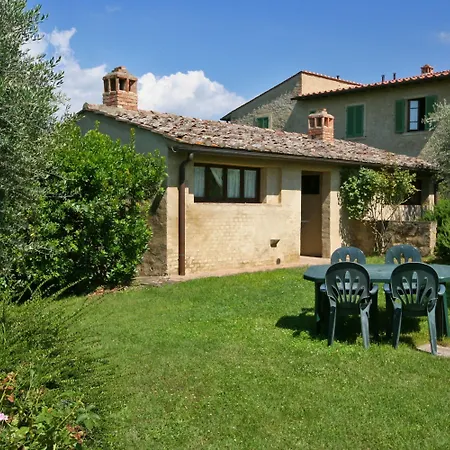Podere Il Pino Country house